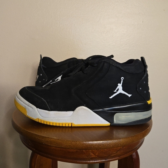 jordan big fund black and yellow